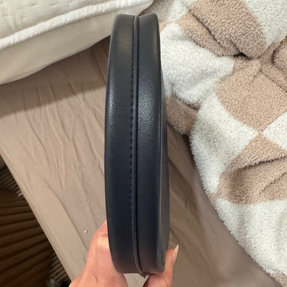 Mansur Gavriel Black Shoulder Bag - Picture 5 of 6